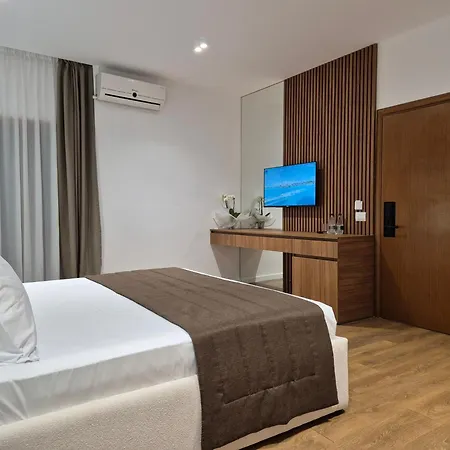 Hotel Orchids 3*