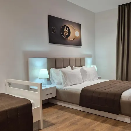 Orchids Hotel Sarandë