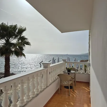 Orchids Hotel 3*