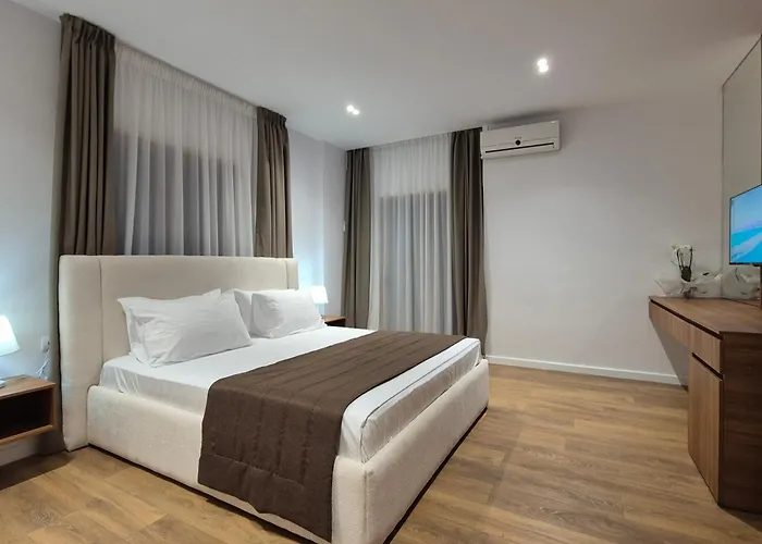 Orchids Hotel Sarande