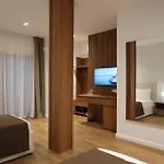 فندق Orchids 3*