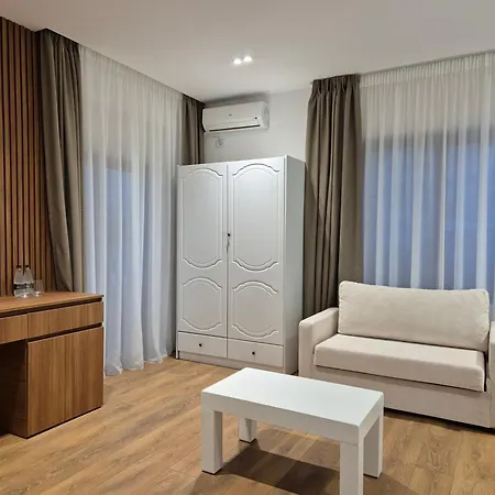 Orchids Hotel Sarande